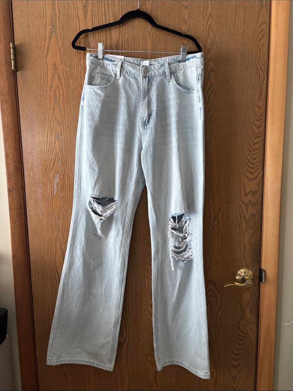 VERVET BY FLYING MONKEY Light Blue Distressed Wide Flate Leg Jeans Size 30 NWOT
